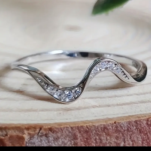 Silver Curved Band Ring with Sparkling Stones - Picture 2 of 4